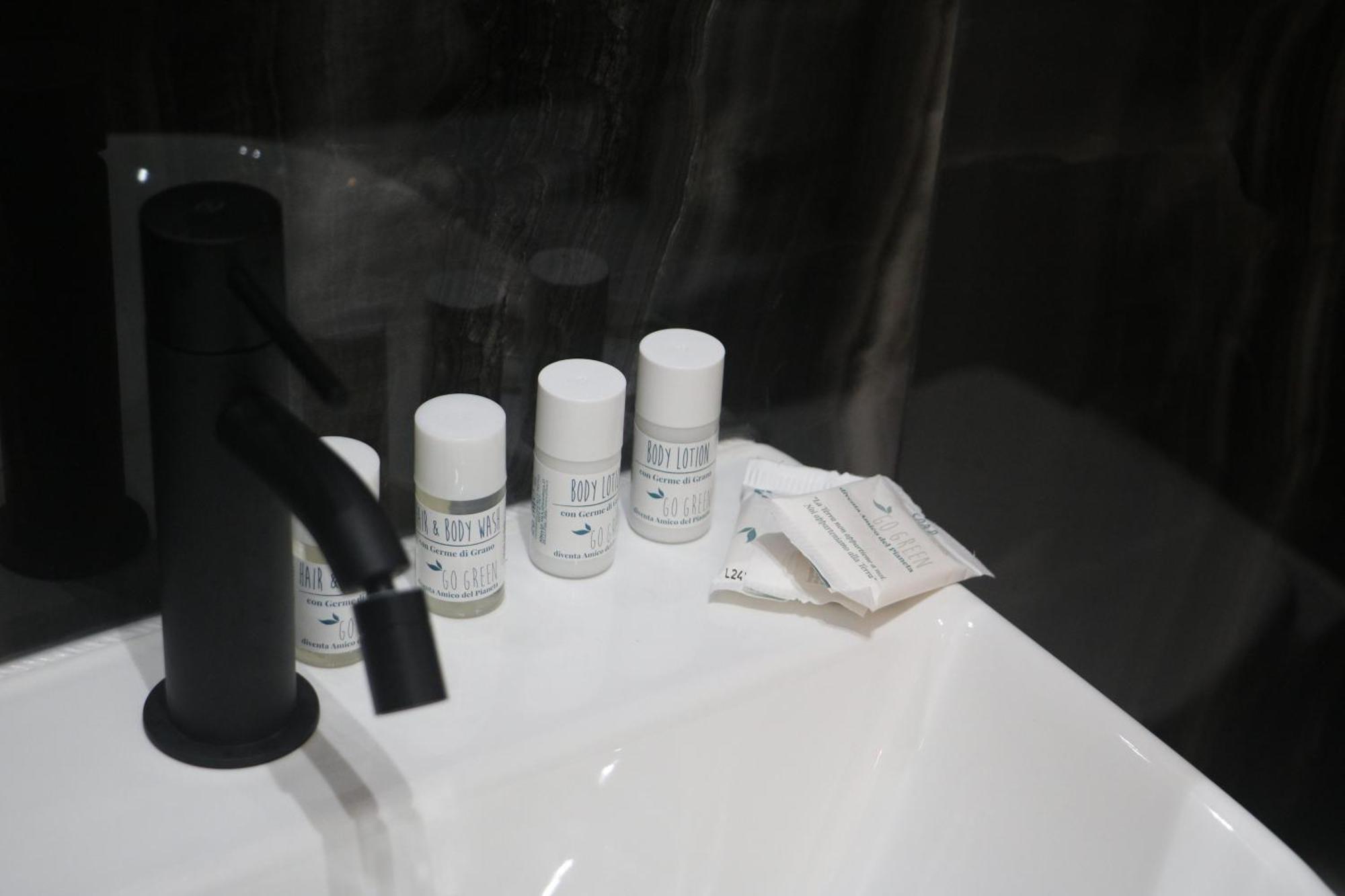 Xcross Suites Basilica San Paolo Rome Luaran gambar
